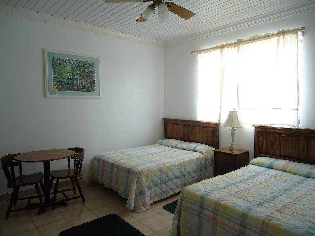 Orange Creek Inn Room photo